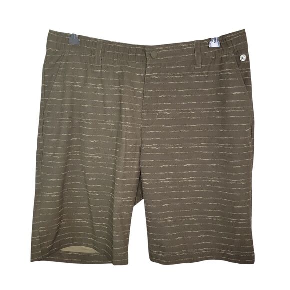 Adidas Men's Textured 9 " olive Golf Shorts Size 34 - Picture 1 of 7